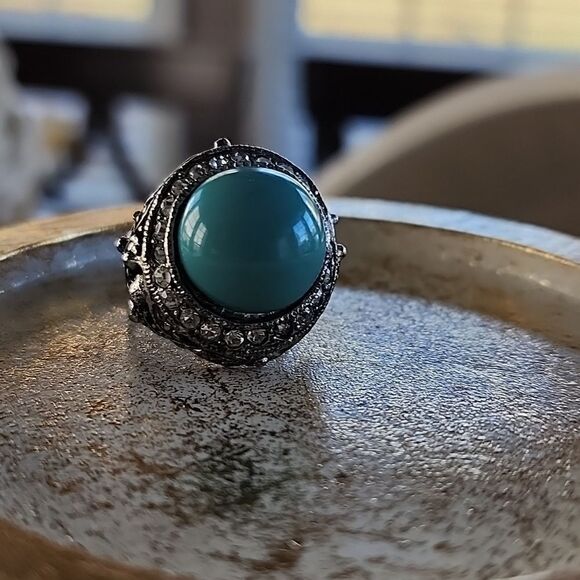 Vintage Enamel and Rhinestone Raised Adjustable Ring - Picture 10 of 14